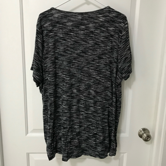 Apt 9 Black Pullover Rayon/Spandex Top Size 2X EUC - Picture 2 of 4